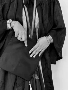 freelance digital marketer in oman a girl with graduation cap